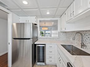 155 Yacht Club Drive 405, North Palm Beach FL 33408