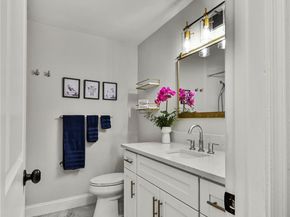 1084 NW 83rd Ave B63, Fort Lauderdale FL 33322