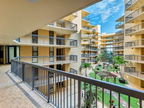 1167 Hillsboro Mile 306, Hillsboro Beach FL 33062