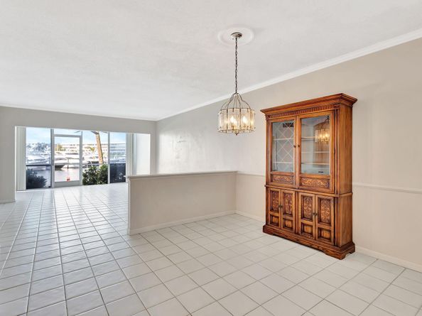 21 Yacht Club Drive 102, North Palm Beach FL 33408