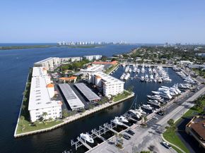 21 Yacht Club Drive 102, North Palm Beach FL 33408