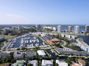 21 Yacht Club Drive 102, North Palm Beach FL 33408
