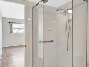 21 Yacht Club Drive 102, North Palm Beach FL 33408