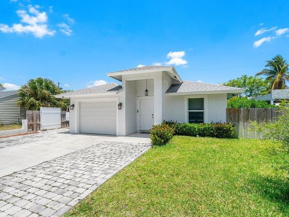 625 Forest Hill Boulevard, West Palm Beach FL 33405