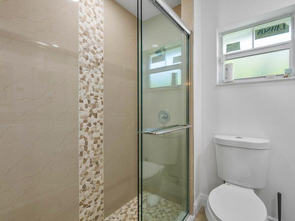 625 Forest Hill Boulevard, West Palm Beach FL 33405