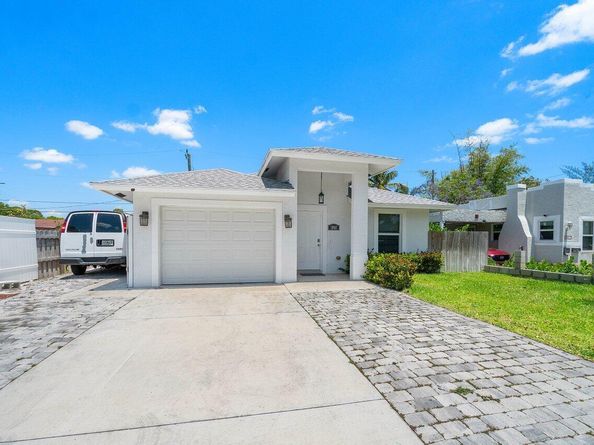 625 Forest Hill Boulevard, West Palm Beach FL 33405