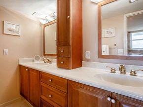 1051 Hillsboro Mile Ph4e, Hillsboro Beach FL 33062