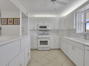 1051 Hillsboro Mile Ph4e, Hillsboro Beach FL 33062
