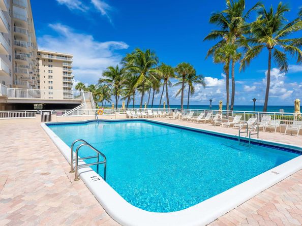 1051 Hillsboro Mile Ph4e, Hillsboro Beach FL 33062