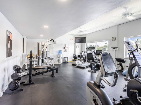 1051 Hillsboro Mile Ph4e, Hillsboro Beach FL 33062