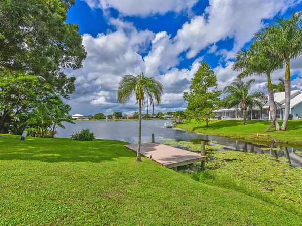 2022 Sunderland Avenue, Wellington FL 33414