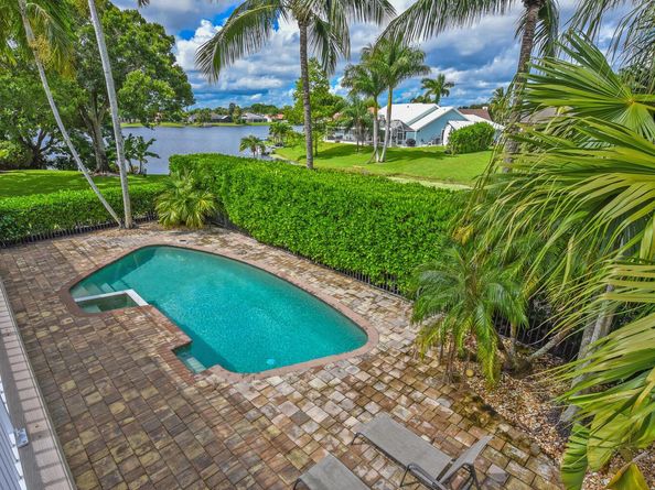 2022 Sunderland Avenue, Wellington FL 33414