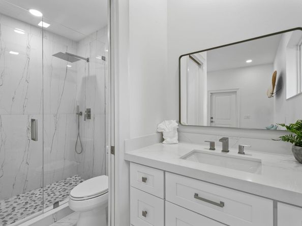 17 Surrey Road, Palm Beach Gardens FL 33418