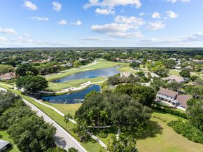 17 Surrey Road, Palm Beach Gardens FL 33418