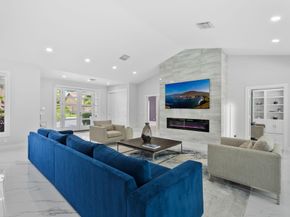 17 Surrey Road, Palm Beach Gardens FL 33418