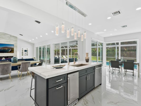 17 Surrey Road, Palm Beach Gardens FL 33418