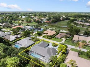 17 Surrey Road, Palm Beach Gardens FL 33418