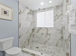 17 Surrey Road, Palm Beach Gardens FL 33418