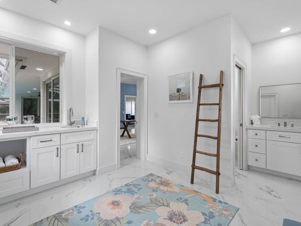 17 Surrey Road, Palm Beach Gardens FL 33418