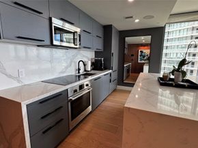650 NE 32nd St 4307, Miami FL 33137