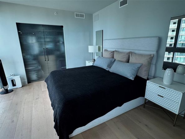 650 NE 32nd St 4307, Miami FL 33137