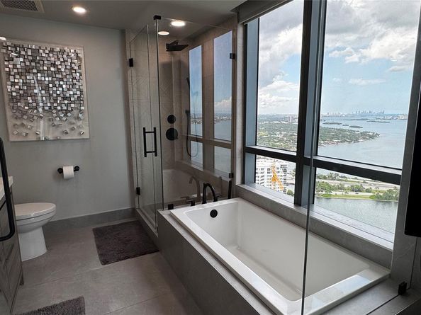 650 NE 32nd St 4307, Miami FL 33137