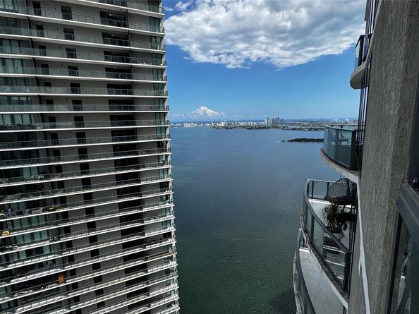 650 NE 32nd St 4307, Miami FL 33137