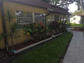2002 SW Natura Boulevard B, Deerfield Beach FL 33441