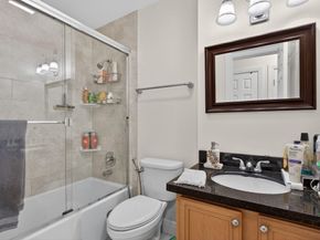 2002 SW Natura Boulevard B, Deerfield Beach FL 33441