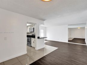 2481 SW 82nd Avenue 205, Davie FL 33324