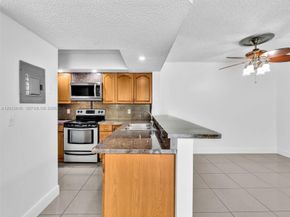 18850 NW 57th Avenue 208, Hialeah FL 33015