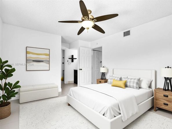 18850 NW 57th Avenue 208, Hialeah FL 33015