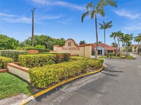 18850 NW 57th Avenue 208, Hialeah FL 33015