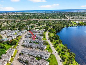 3240 Lake Osborne Drive Apt 104, Lake Worth Beach FL 33461