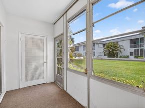 3240 Lake Osborne Drive Apt 104, Lake Worth Beach FL 33461
