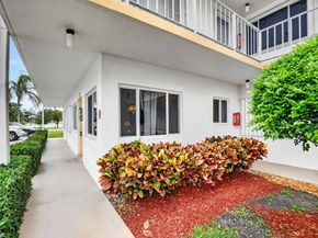 3240 Lake Osborne Drive Apt 104, Lake Worth Beach FL 33461