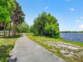 3240 Lake Osborne Drive Apt 104, Lake Worth Beach FL 33461