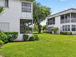 3240 Lake Osborne Drive Apt 104, Lake Worth Beach FL 33461
