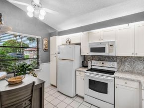 6215 Kings Gate Circle, Delray Beach FL 33484