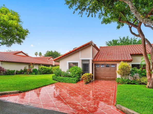 6215 Kings Gate Circle, Delray Beach FL 33484