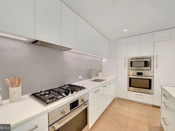 1111 24TH Street NW 81, Washington DC 20037