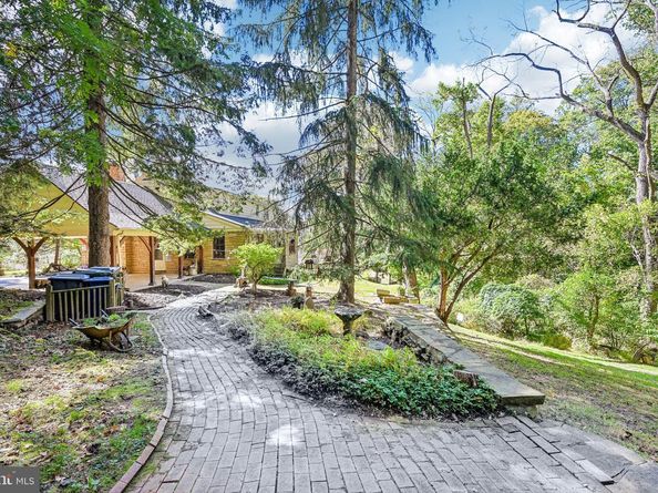 3 Moredon Road, Huntingdon Valley PA 19006