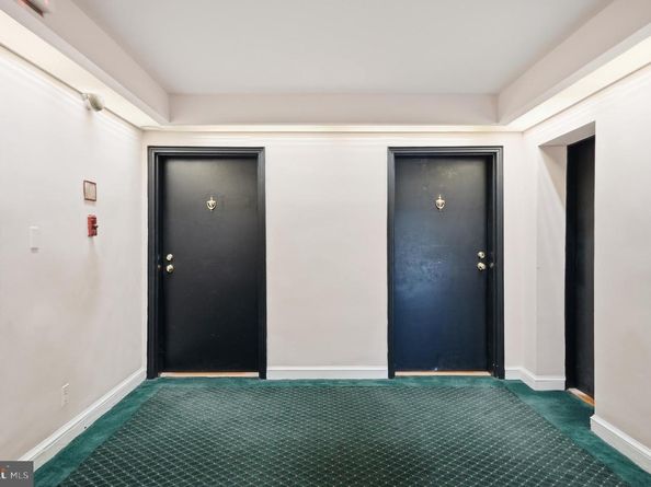 26 S Old Glebe Road 203B, Arlington VA 22204
