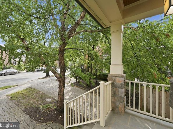 4462 Macarthur Boulevard NW, Washington DC 20007
