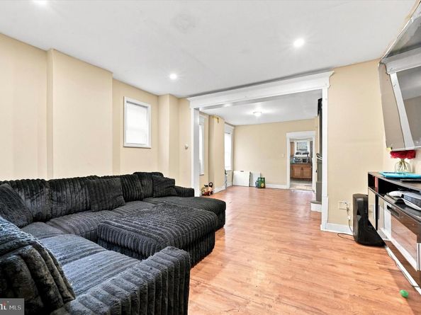 2122 W Spencer Avenue, Philadelphia PA 19138