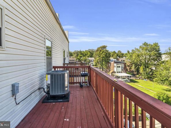 1617 21st Place SE 104, Washington DC 20020