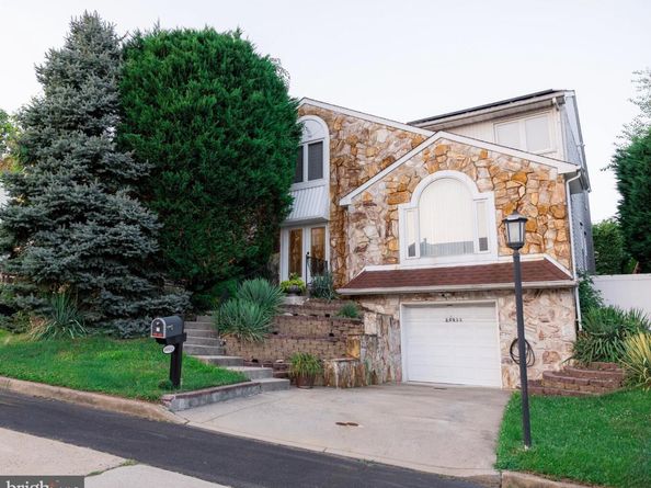 14011 Rebecca Drive, Philadelphia PA 19116