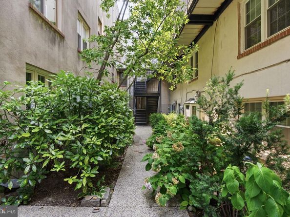 2308 Naudain Street B, Philadelphia PA 19146