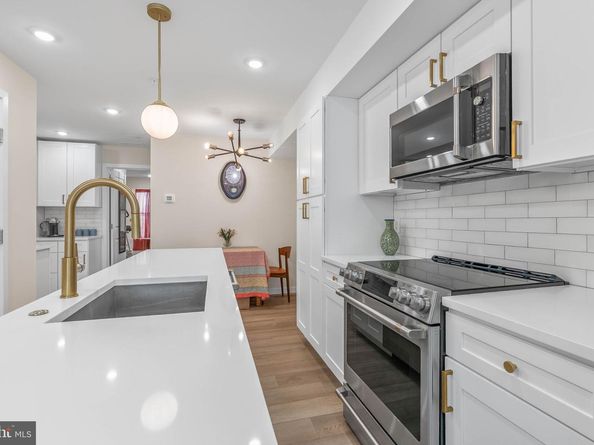 1739 S 5TH Street UNIT B, Philadelphia PA 19148
