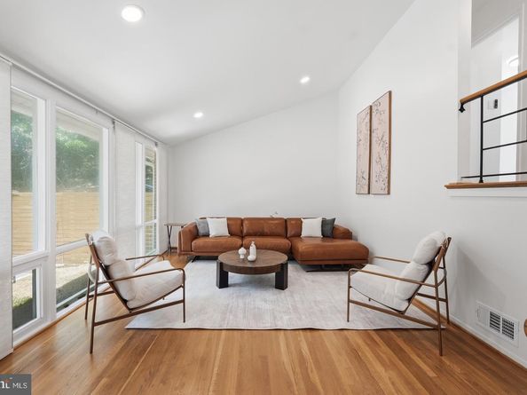 5617 Hershey Lane, Alexandria VA 22312